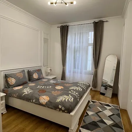 Bulevar Old Bridge Apartment