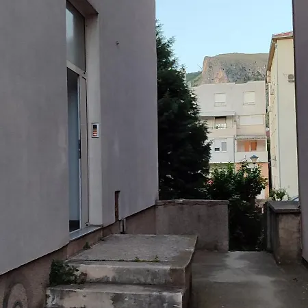 Bulevar Old Bridge Apartment