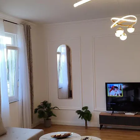 Apartment Bulevar Old Bridge *